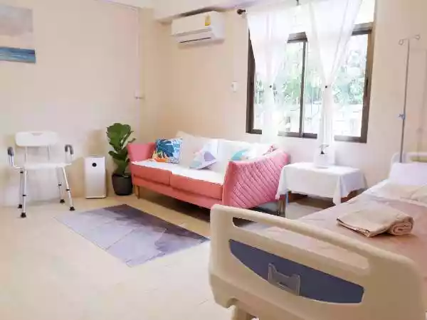 สถานดูแลผู้สูงอายุและคลินิกกายภาพบำบัด อยู่สุข เนอร์สซิ่งโฮม สุขุมวิท 50 รูปที่ 2
